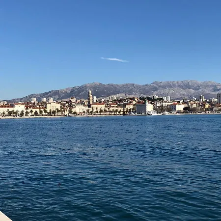 Luxury Rosso * Split